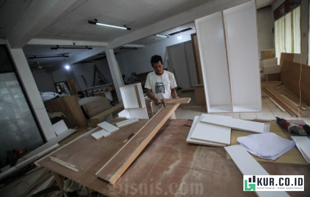 keterbatasan bahan baku kayu